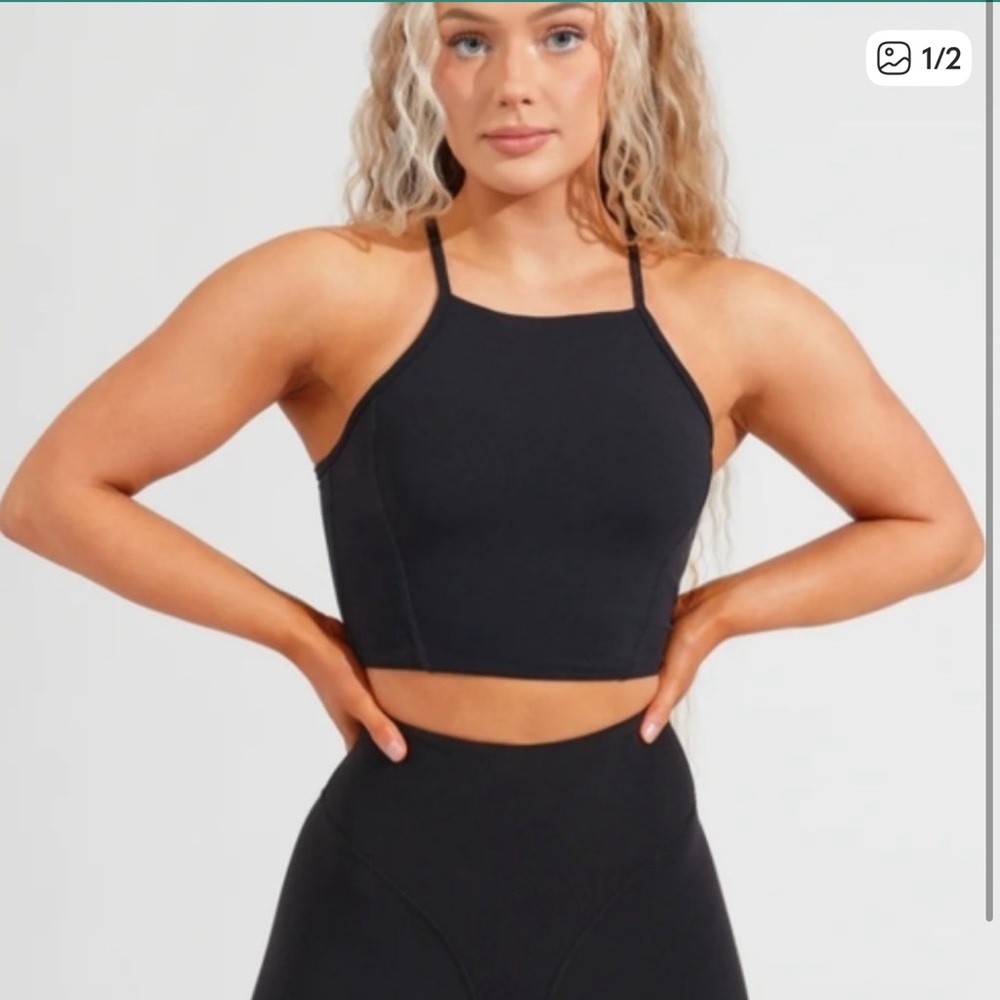 Buffbunny Black Ivy Crop